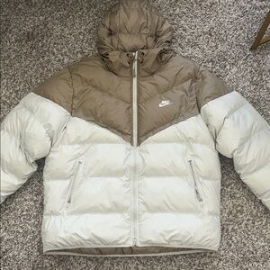 Nike Brown and White Hooded Puffer Jacket